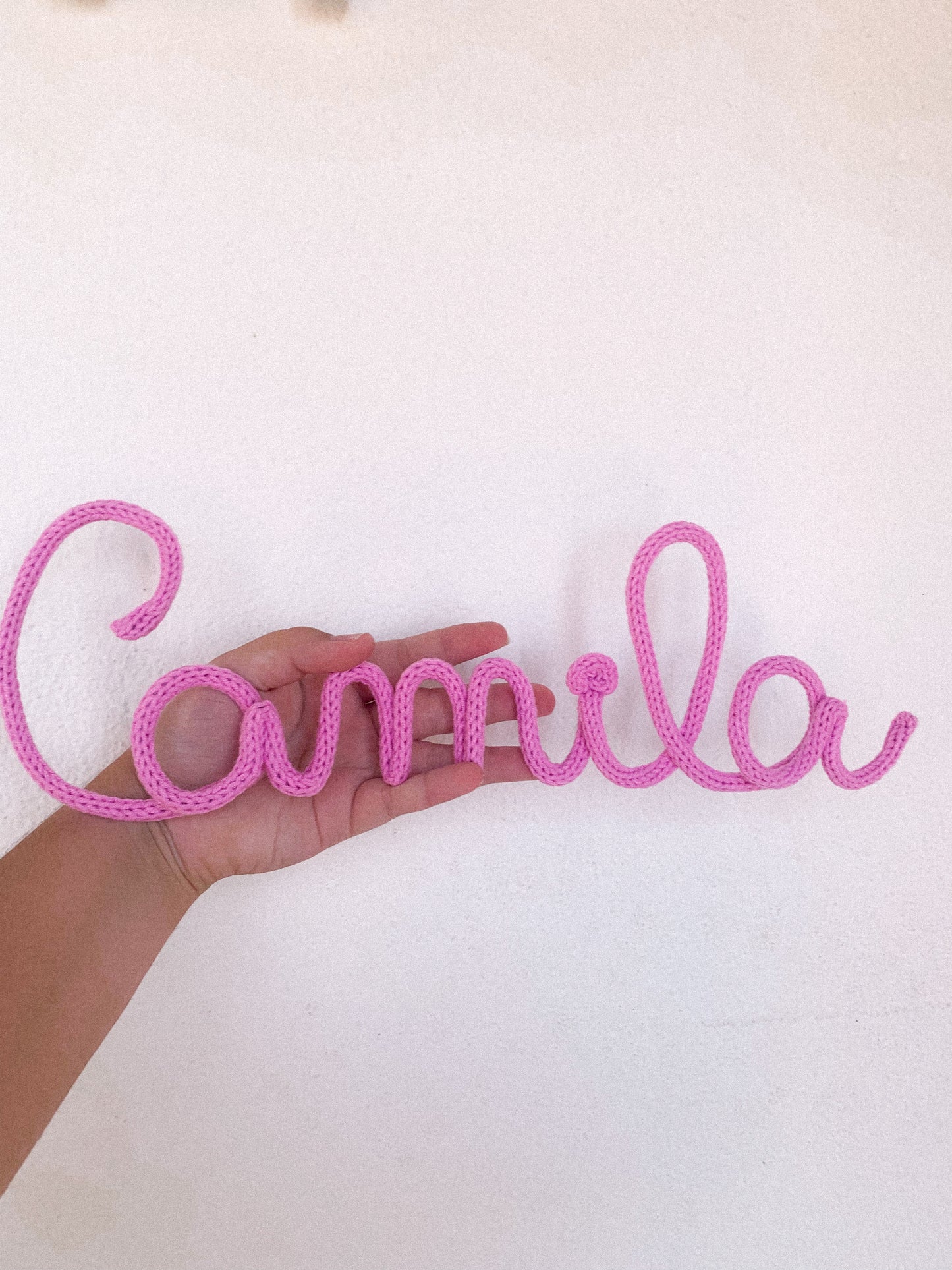 Nome "Camila" em tricotin