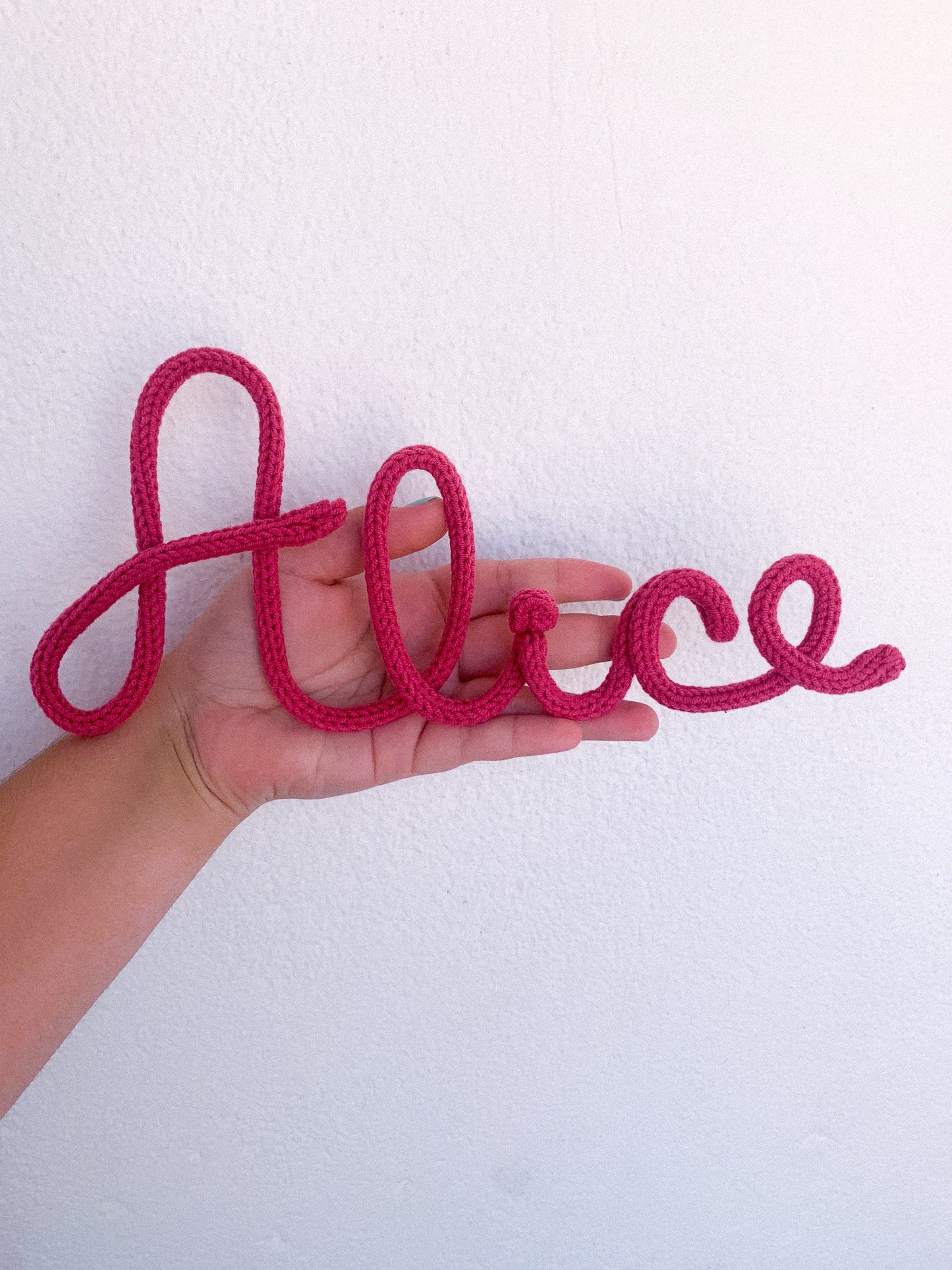 Nome "Alice" em tricotin